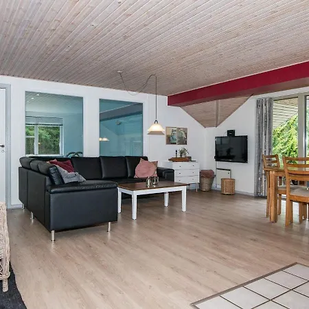 10 Person Holiday In Henne Holiday home *